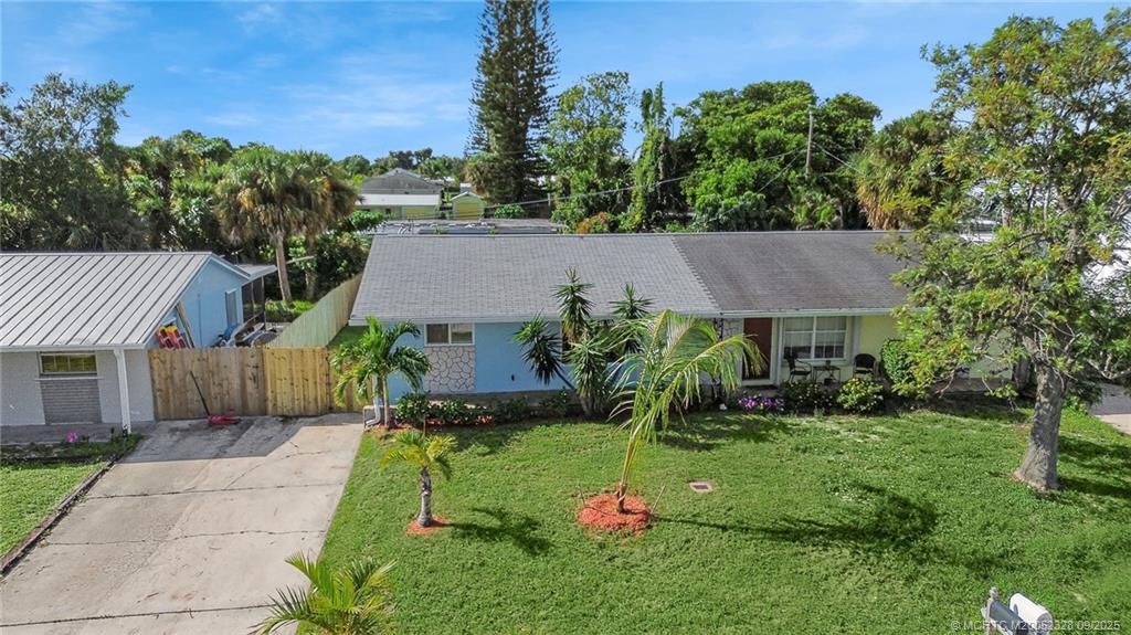 Photo of 2346 NE Rustic Place, Jensen Beach, FL 34957 (MLS # M20052328)