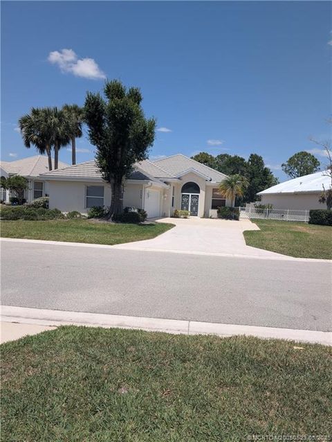 7756 SE Bay Cedar Circle Hobe Sound FL 33455