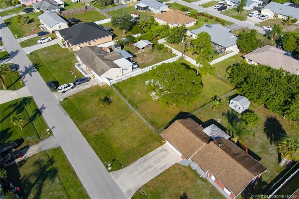 Photo of 171 SE Dwight Avenue, Port Saint Lucie, FL 34983 (MLS # M20053405)