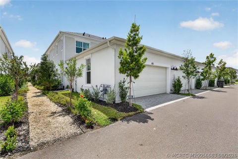 Townhouse For Sale - 861 SW Bushel Trail<br/> Palm City, FL 34990