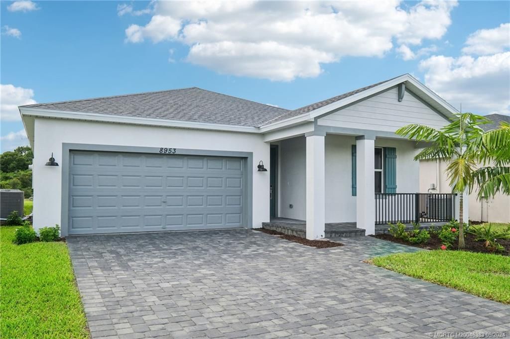 Photo of 8953 Dahlia Circle, Port Saint Lucie, FL 34986 (MLS # M20046383)