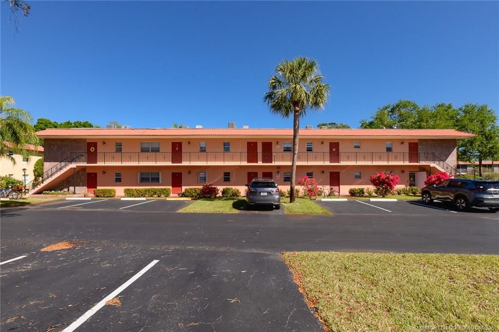 Photo of 1925 SW Palm City Road #C, Stuart, FL 34994 (MLS # M20050050)