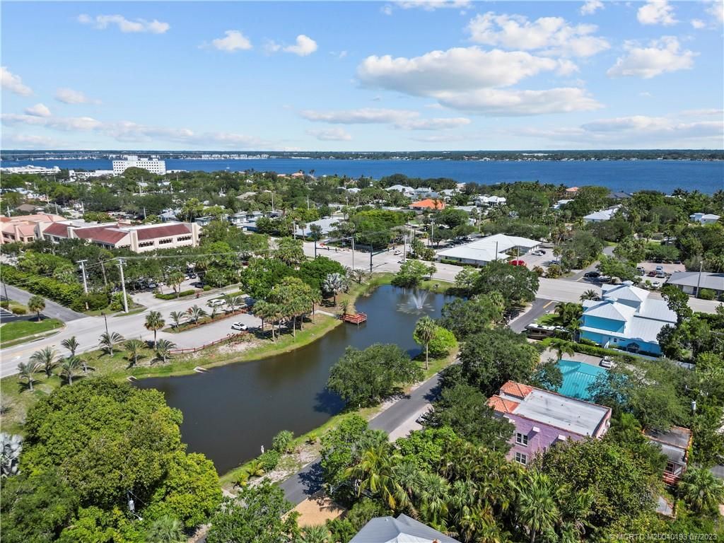 Photo of 417 SE Coconut Avenue #3, Stuart, FL 34996 (MLS # M20040193)