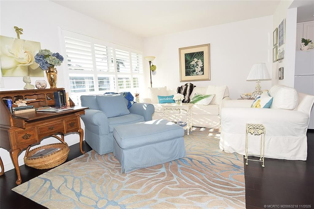 Photo of 2929 SE Ocean Boulevard #L8, Stuart, FL 34996 (MLS # M20053218)