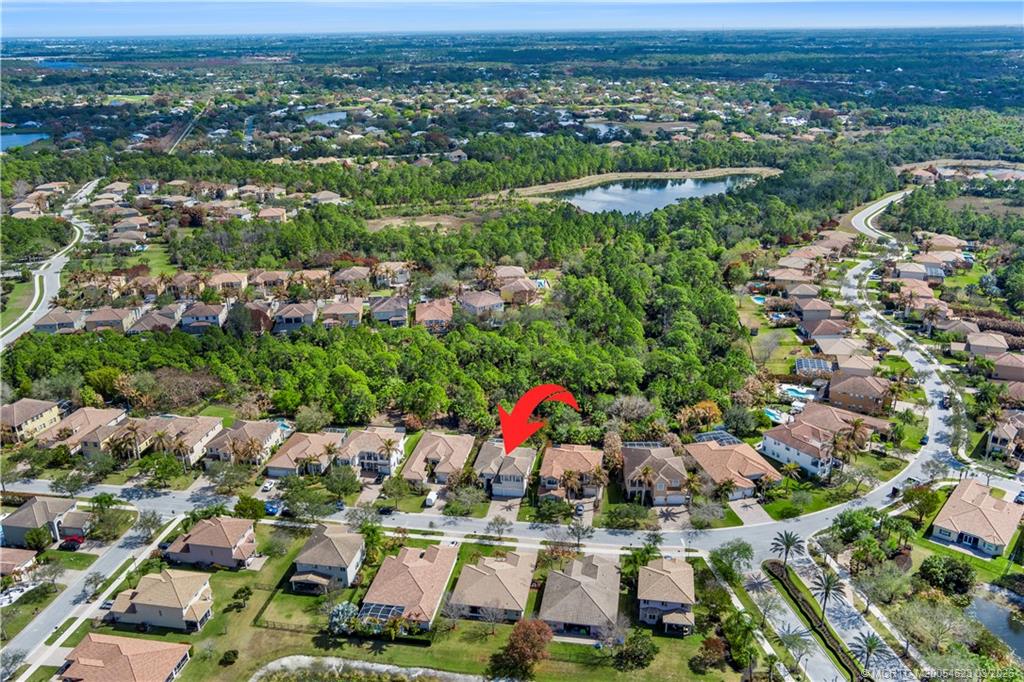 5597 SW Longspur Lane