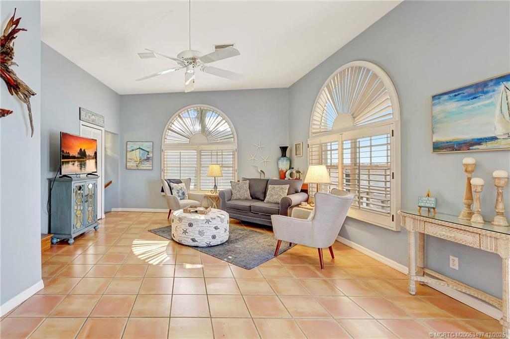 1116 Nettles Boulevard