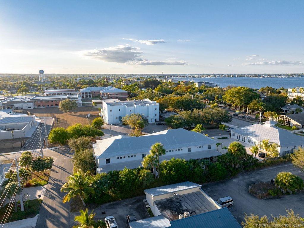 411 SE High School Avenue