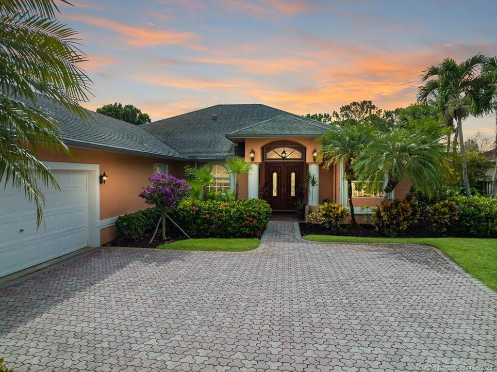 Photo of 1784 SW Oakwater Point, Palm City, FL 34990 (MLS # M20039944)