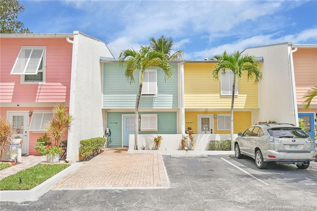 Photo of 3129 SE Indian Street #3, Stuart, FL 34997 (MLS # M20054935)