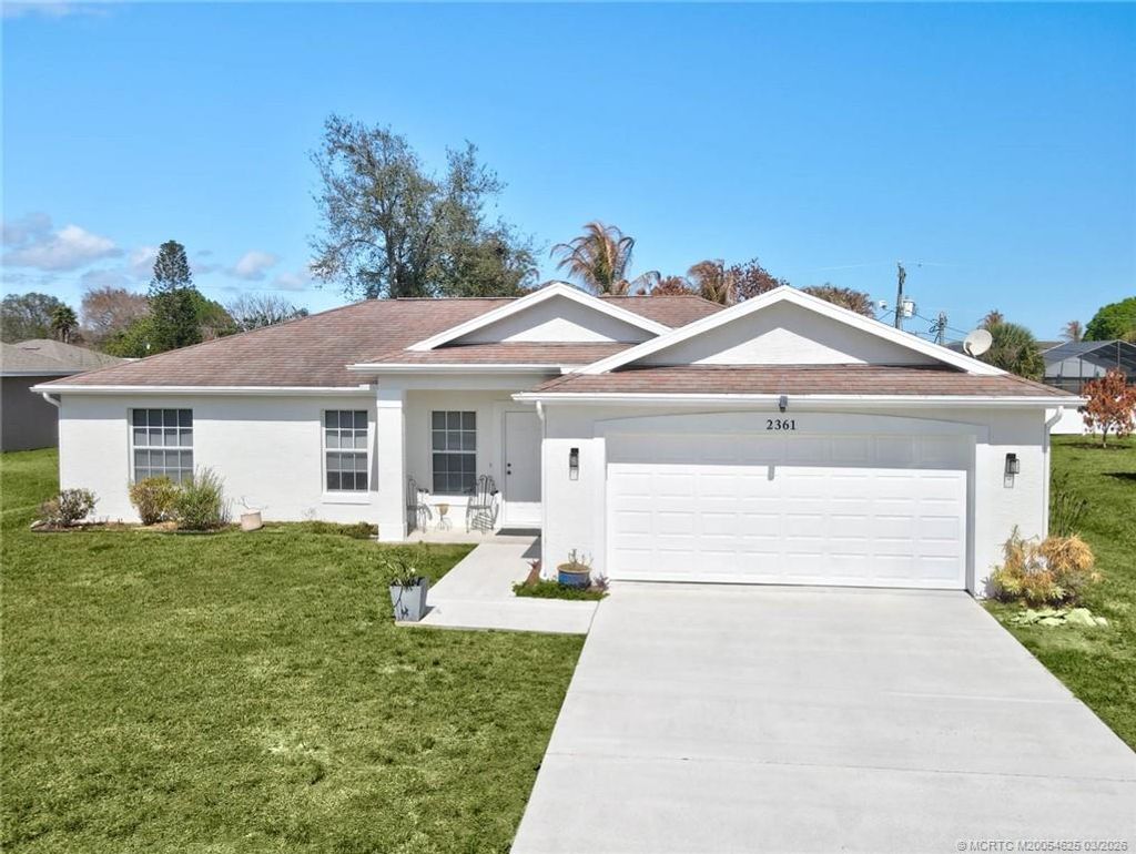 Photo of 2361 SE Mariposa Avenue, Port Saint Lucie, FL 34952 (MLS # M20054625)