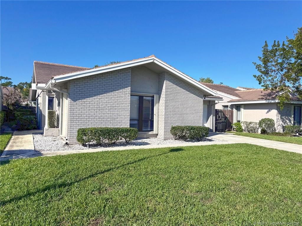 Photo of 4211 SW Egret Pond Terrace, Palm City, FL 34990 (MLS # M20055010)