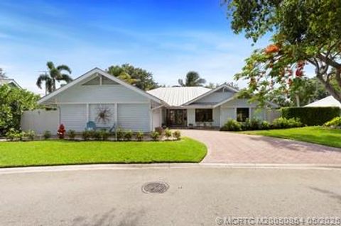 10380 SE Jupiter Narrows Drive Hobe Sound FL 33455