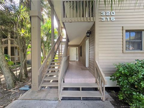 Condo For Rent - 316 NE Edgewater Drive<br/> Martin County, Hutchinson Island, FL 34996