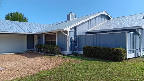Photo of 3096 SE Glasgow Drive, Stuart, FL 34997 (MLS # M20055260)