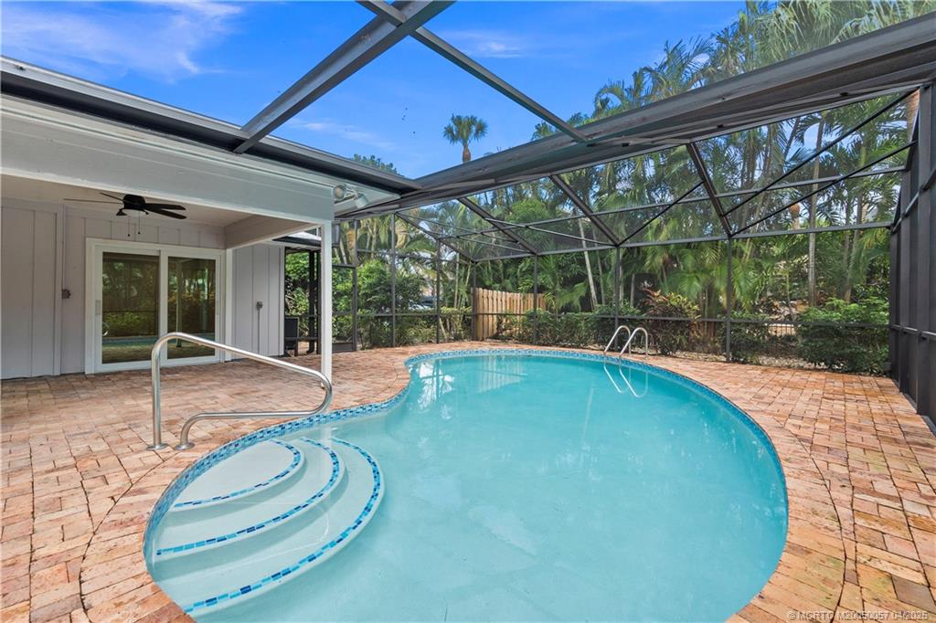 Sewalls Point, Florida 34996, United States, 3 Bedrooms Bedrooms, ,2 BathroomsBathrooms,Residential,Active,105778