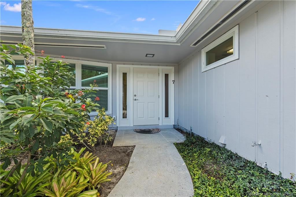 Sewalls Point, Florida 34996, United States, 3 Bedrooms Bedrooms, ,2 BathroomsBathrooms,Residential,Active,105778