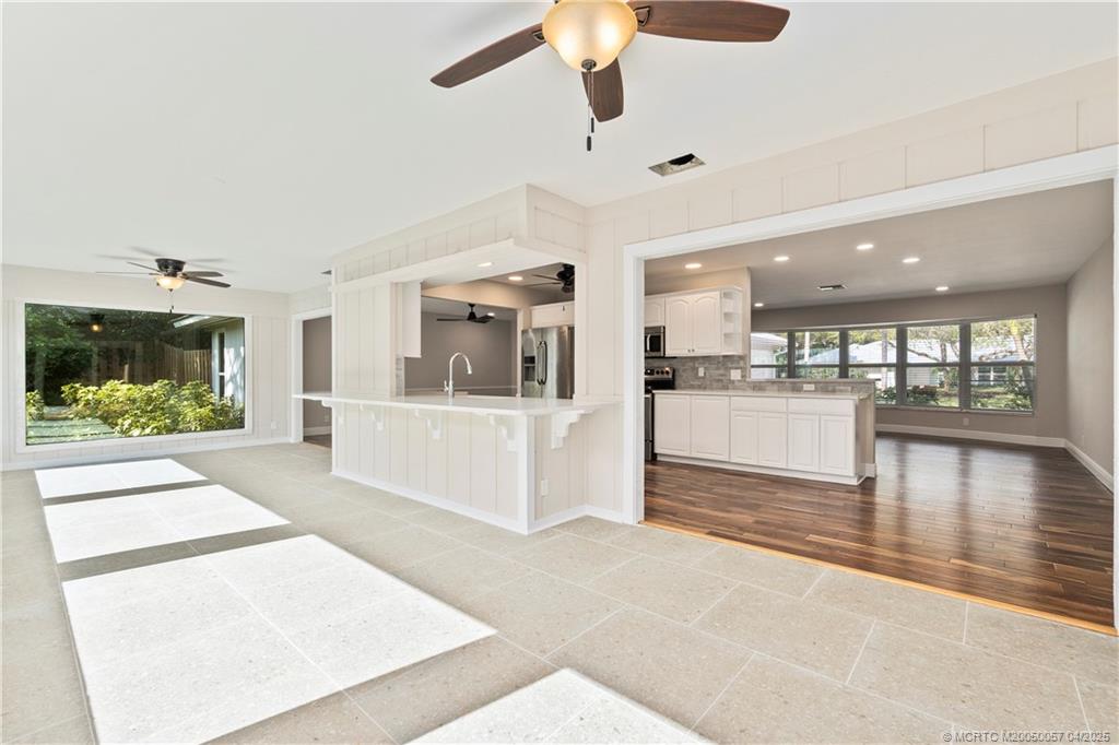 Sewalls Point, Florida 34996, United States, 3 Bedrooms Bedrooms, ,2 BathroomsBathrooms,Residential,Active,105778