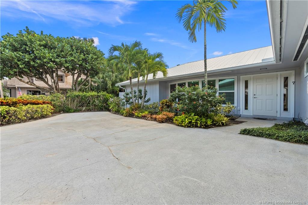 Sewalls Point, Florida 34996, United States, 3 Bedrooms Bedrooms, ,2 BathroomsBathrooms,Residential,Active,105778