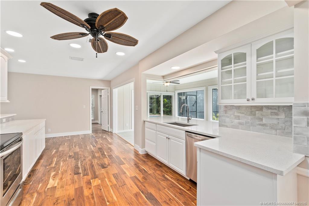 Sewalls Point, Florida 34996, United States, 3 Bedrooms Bedrooms, ,2 BathroomsBathrooms,Residential,Active,105778