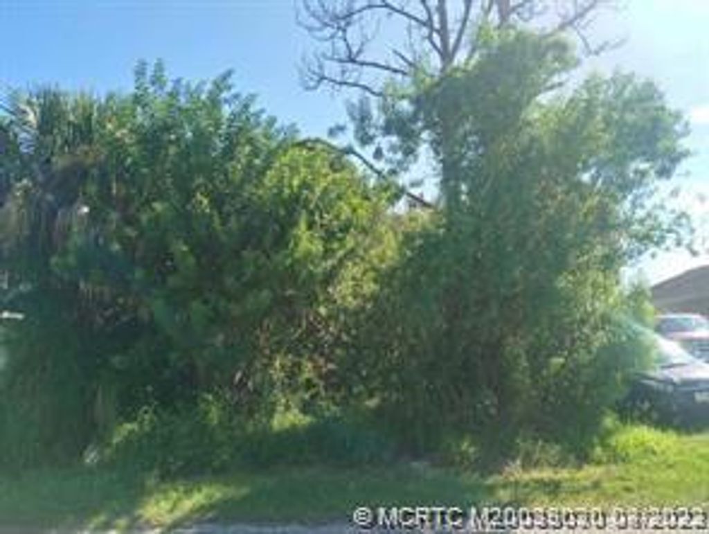 Photo of 0 SE Ebbtide Avenue, Stuart, FL 34997 (MLS # M20039030)