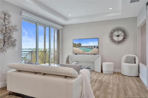 Condo For Rent - 41 SW Seminole Street #304<br/> Stuart, FL 34994