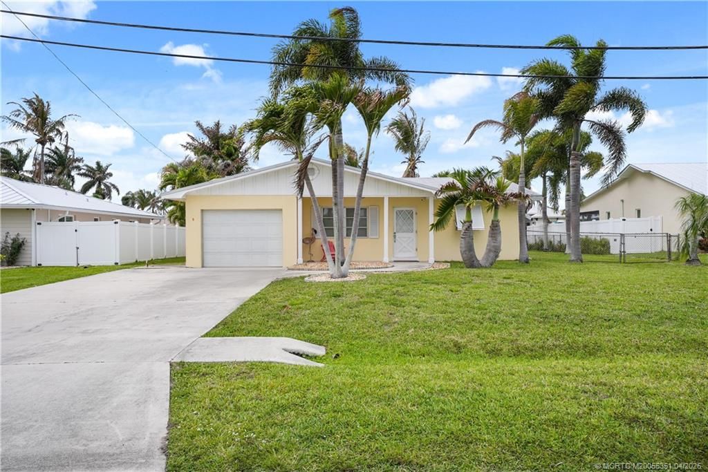 Photo of 1459 SW Seahawk Way, Palm City, FL 34990 (MLS # M20055351)