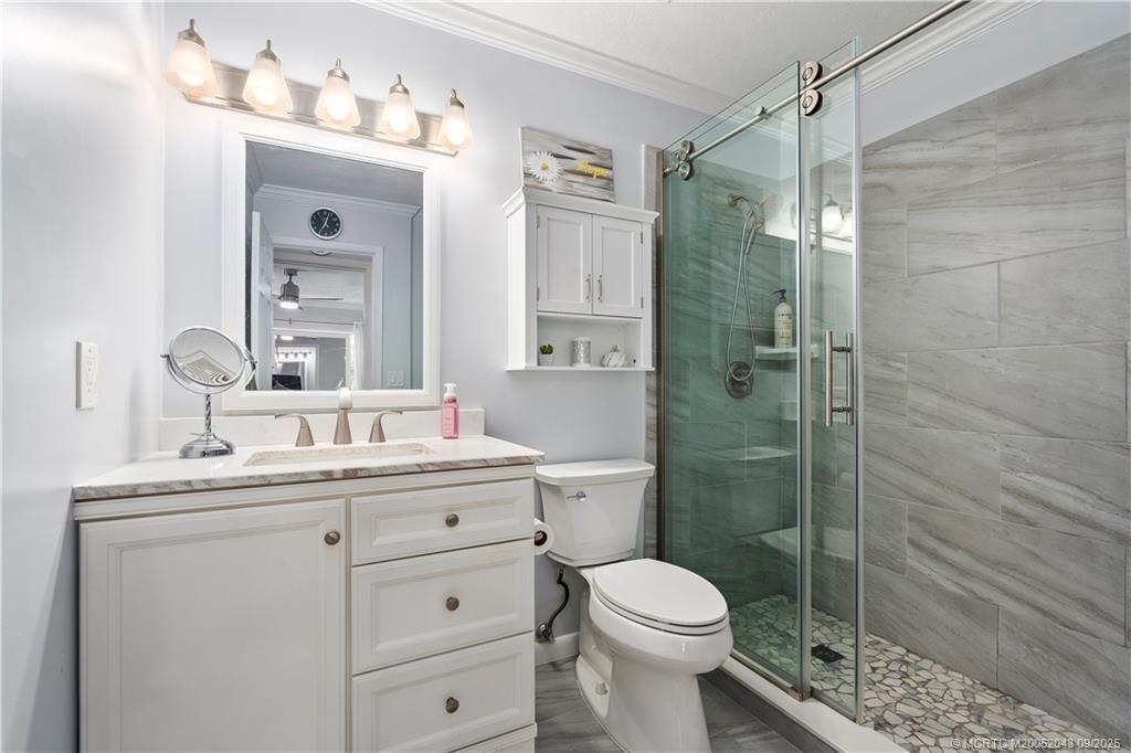 Stuart, Florida 34996, United States, 2 Bedrooms Bedrooms, ,2 BathroomsBathrooms,Residential,Pending,203162