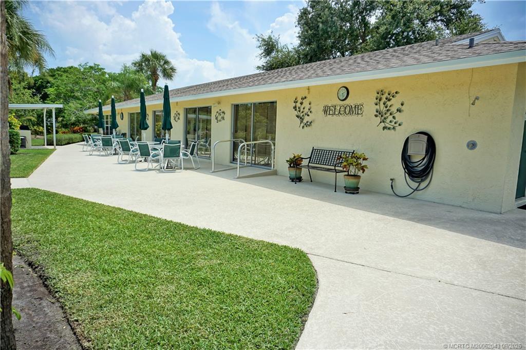 Stuart, Florida 34996, United States, 2 Bedrooms Bedrooms, ,2 BathroomsBathrooms,Residential,Pending,203162