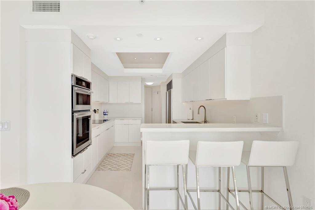 Stuart, Florida 34996, United States, 3 Bedrooms Bedrooms, ,3 BathroomsBathrooms,Residential,Active,165543