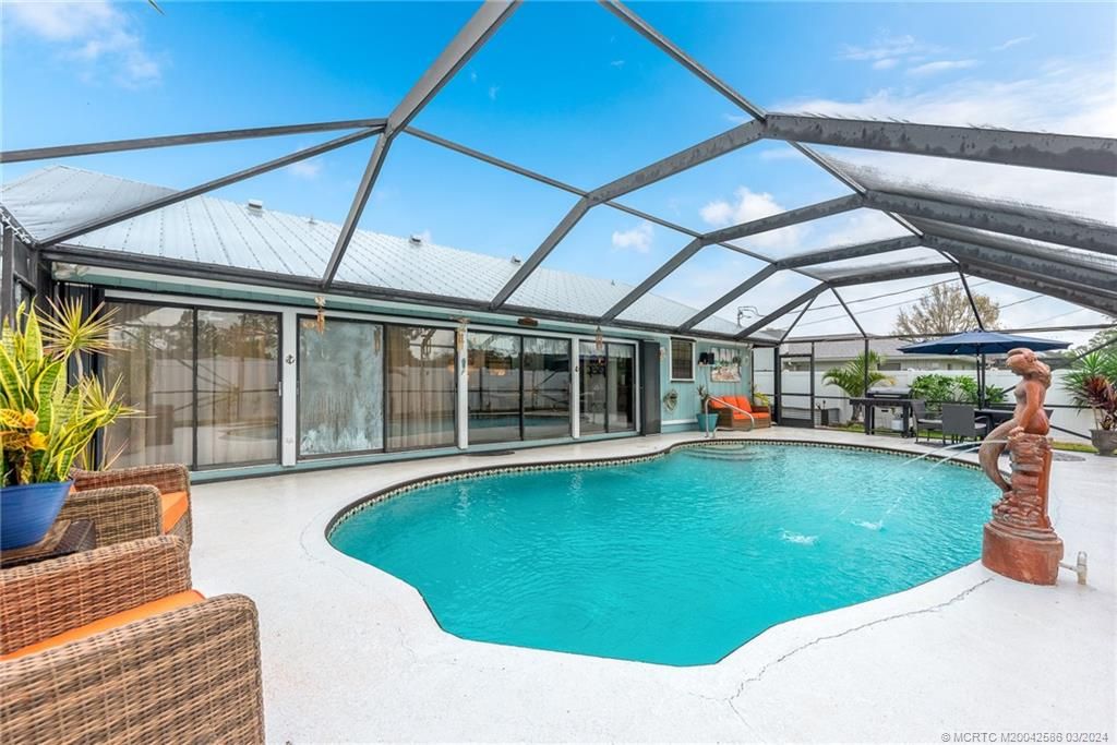 Photo of 764 SE Evergreen Terrace, Port Saint Lucie, FL 34983 (MLS # M20042586)