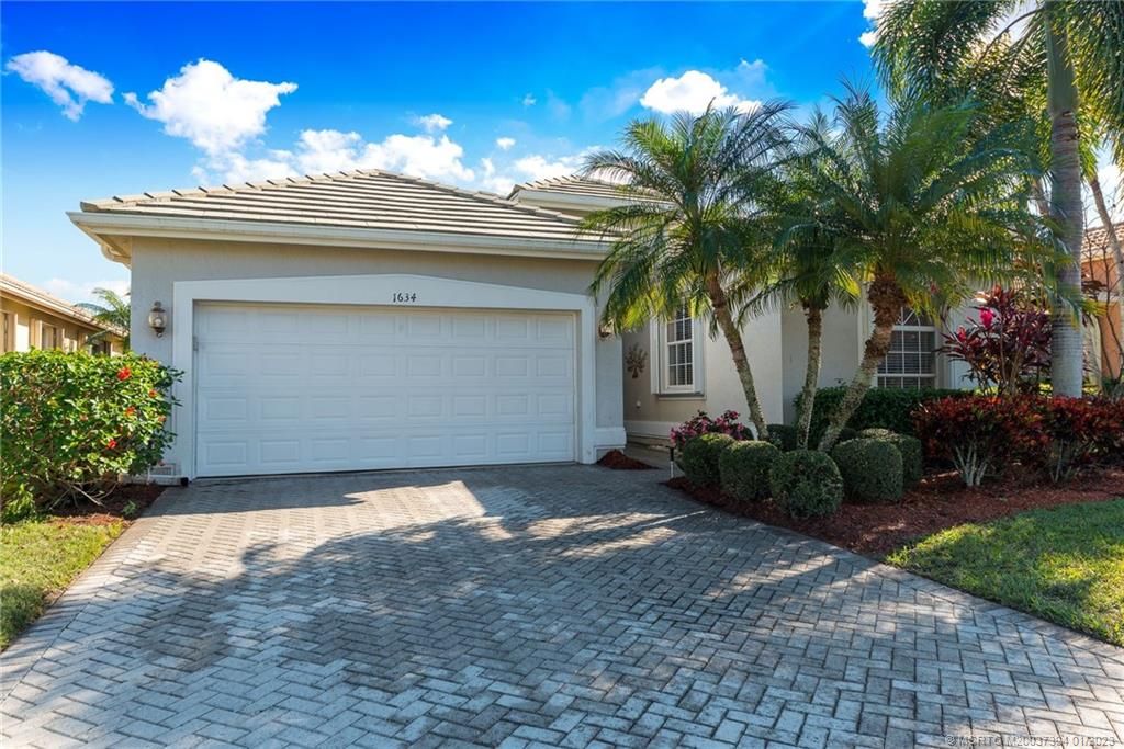 Photo of 1634 SE Shelburnie Way, Port Saint Lucie, FL 34952 (MLS # M20037394)
