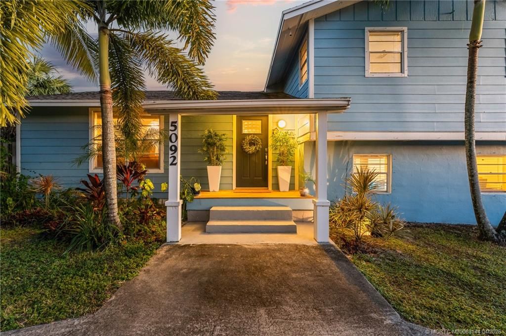 Photo of 5092 SE Nassau Terrace, Stuart, FL 34997 (MLS # M20053144)