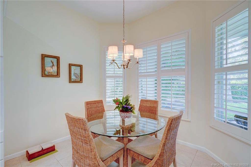 Vero Beach, Florida 32963, United States, 3 Bedrooms Bedrooms, ,2 BathroomsBathrooms,Residential,Pending,184278