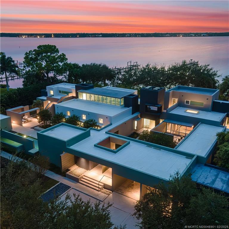1924 NW Shore Terrace