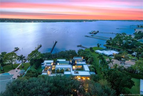 1924 NW Shore Terrace Stuart FL 34994