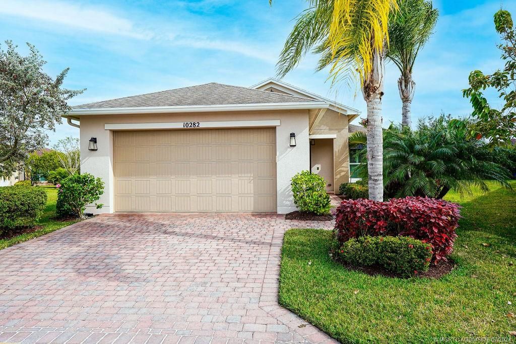 Photo of 10282 SW Silverberry Court, Port Saint Lucie, FL 34987 (MLS # M20045876)