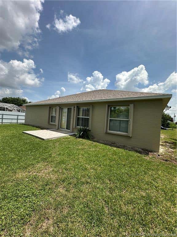 Photo of 1762 SW Finch Lane, Port Saint Lucie, FL 34953 (MLS # M20056476)
