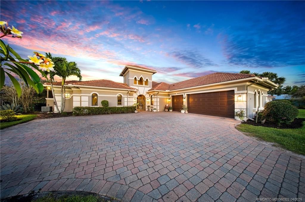 Photo of 1219 SW Squire Johns Lane, Palm City, FL 34990 (MLS # M20050322)