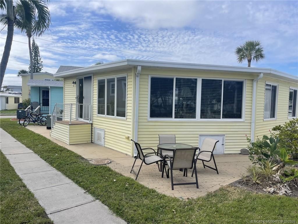 Photo of 691 Nettles Boulevard, Jensen Beach, FL 34957 (MLS # M20047779)
