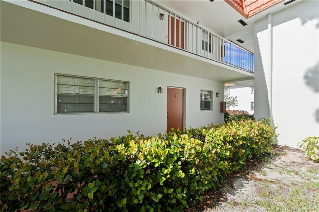 Photo of 2600 SE Ocean Boulevard #Z6, Stuart, FL 34996 (MLS # M20040205)