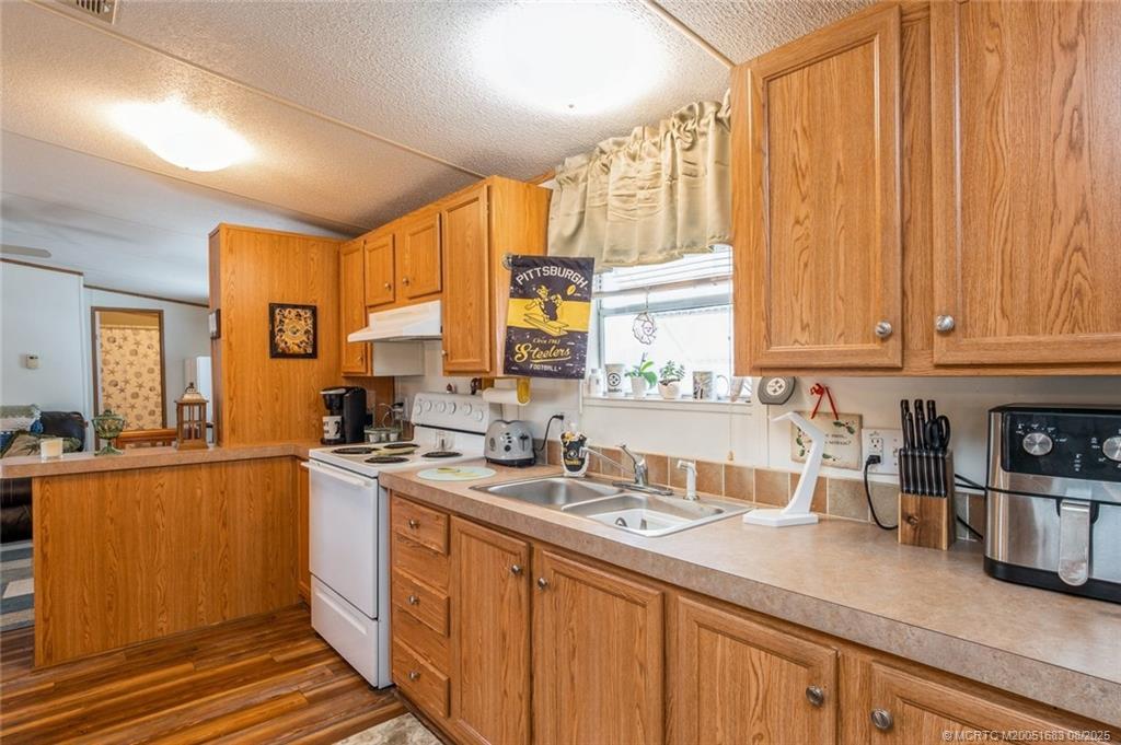 Hobe Sound, Florida 33455, United States, 2 Bedrooms Bedrooms, ,2 BathroomsBathrooms,Residential,Active,187450