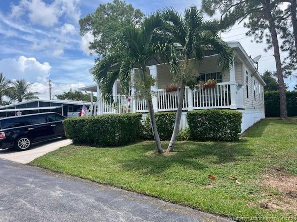 Photo of 4241 Royal Manor Boulevard, Boynton Beach, FL 33436 (MLS # M20055220)