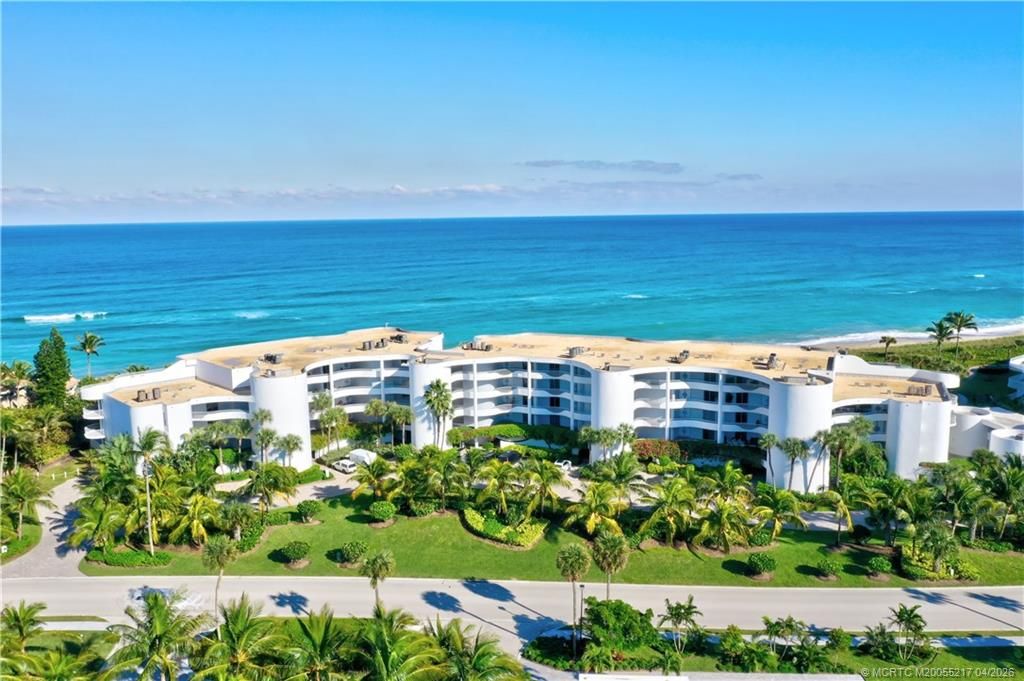 Photo of 2001 SE Sailfish Point Boulevard #117, Stuart, FL 34996 (MLS # M20055217)