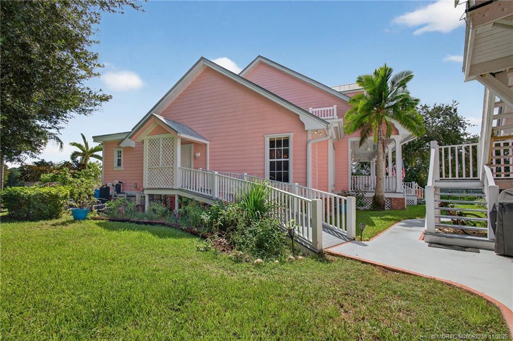Palm City, Florida 34990, United States, 6 Bedrooms Bedrooms, ,6 BathroomsBathrooms,Residential,Active,213523