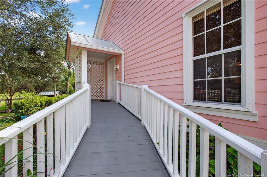 Palm City, Florida 34990, United States, 6 Bedrooms Bedrooms, ,6 BathroomsBathrooms,Residential,Active,213523