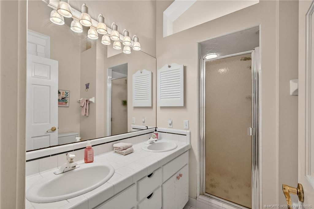 Palm City, Florida 34990, United States, 6 Bedrooms Bedrooms, ,6 BathroomsBathrooms,Residential,Active,213523