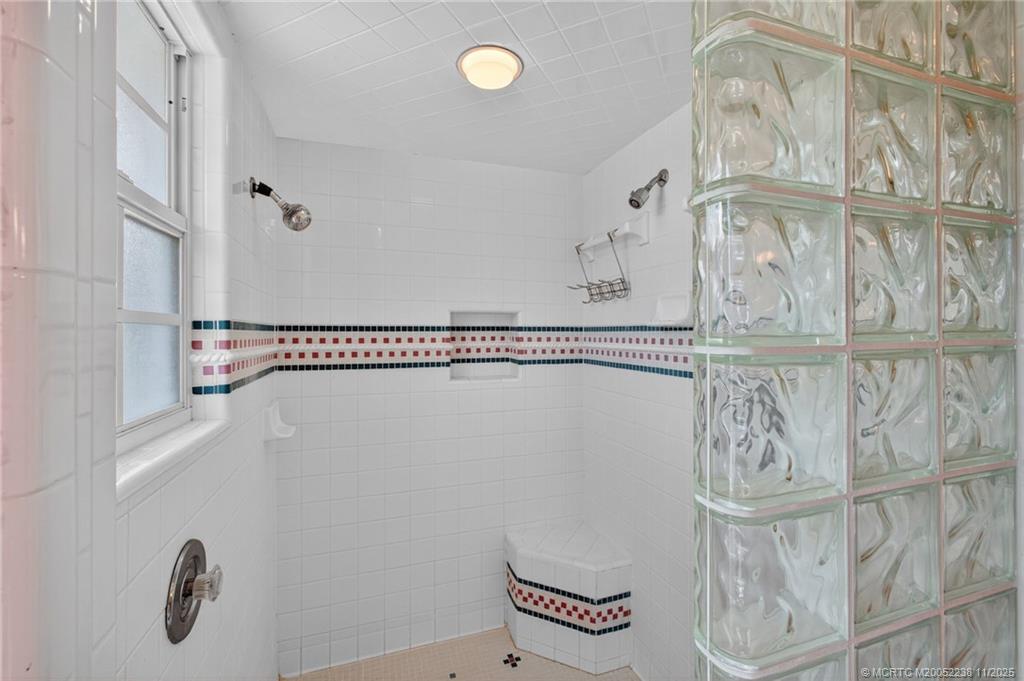 Palm City, Florida 34990, United States, 6 Bedrooms Bedrooms, ,6 BathroomsBathrooms,Residential,Active,213523