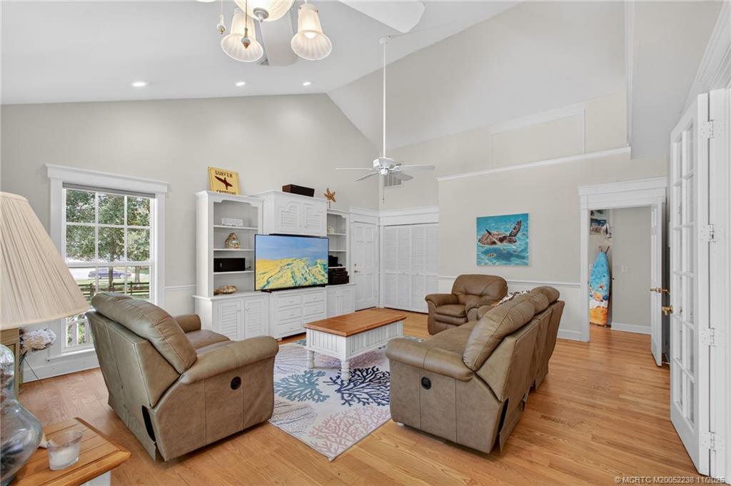 Palm City, Florida 34990, United States, 6 Bedrooms Bedrooms, ,6 BathroomsBathrooms,Residential,Active,213523