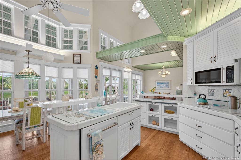 Palm City, Florida 34990, United States, 6 Bedrooms Bedrooms, ,6 BathroomsBathrooms,Residential,Active,213523