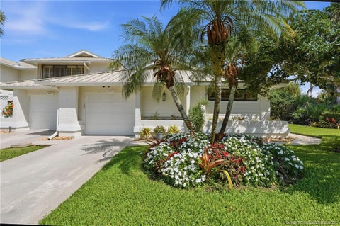 Condo For Sale - 5600 SE Foxcross Place<br/> Stuart, FL 34997